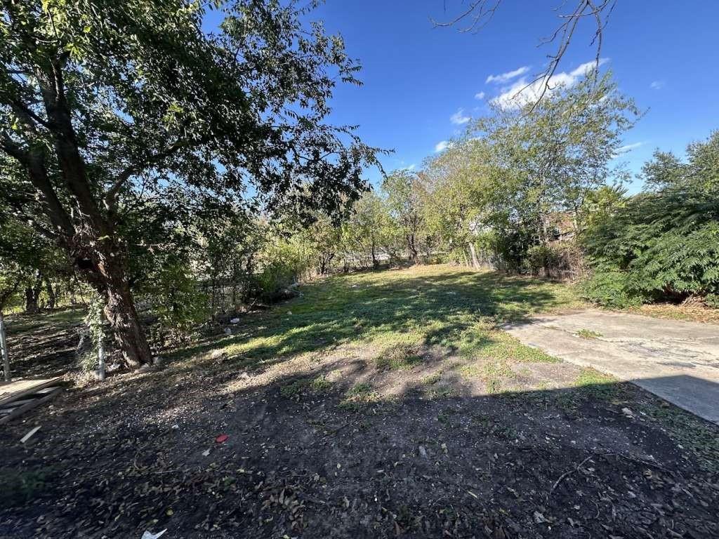 507 Blue Bonnet Street, San Antonio, Texas image 2