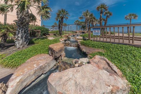 Condominium in Galveston TX 9520 Seawall Boulevard 40.jpg