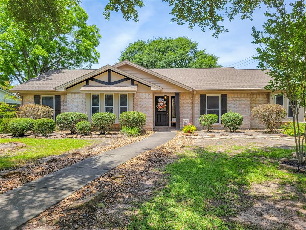 16002 Juneau Lane, Jersey Village, Texas image 1