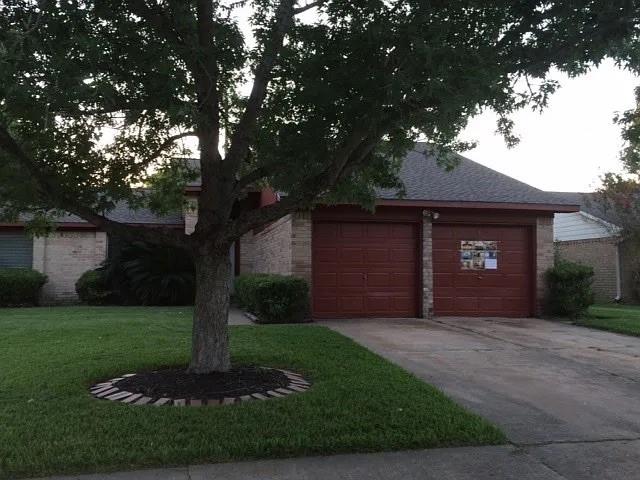 506 Coppersmith Drive, Katy, Texas image 2