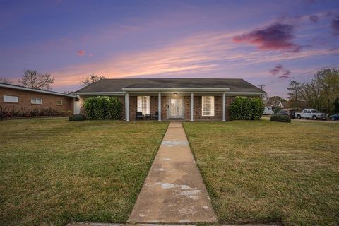 A home in Texas City