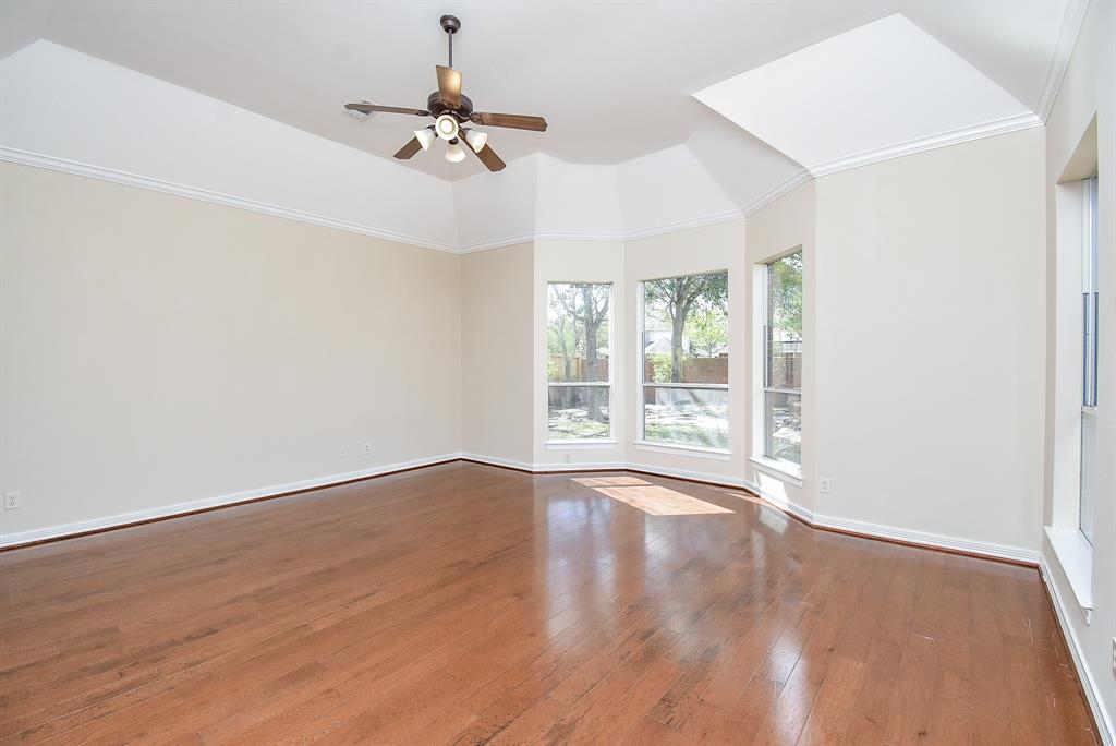 2632 Cottage Creek Drive, Pearland, Texas image 19