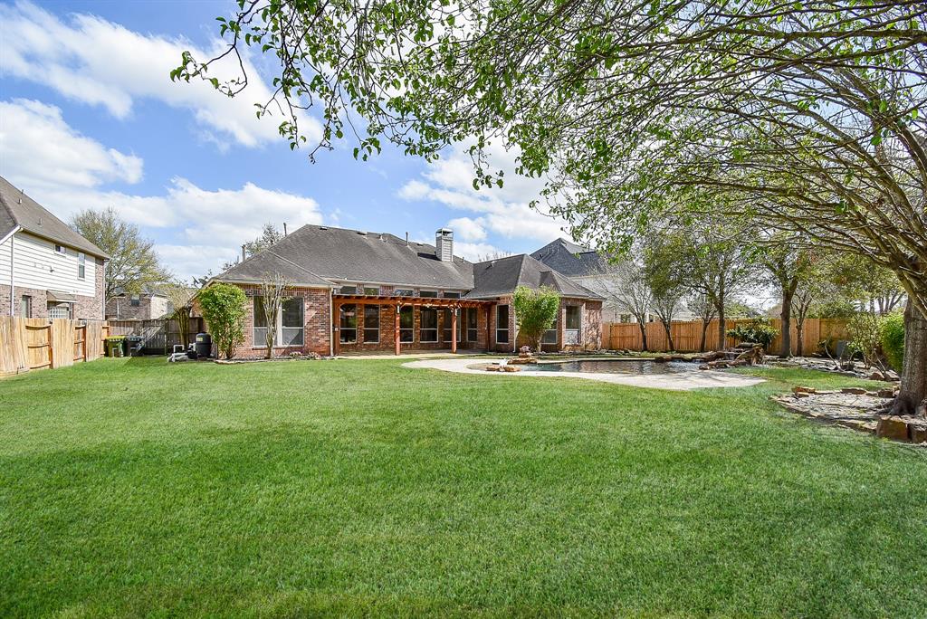 2632 Cottage Creek Drive, Pearland, Texas image 2