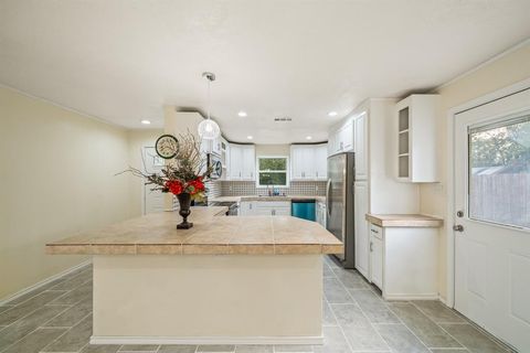 A home in Brazoria