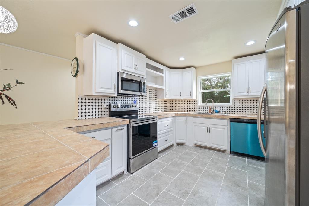 3042 County Road 510l, Brazoria, Texas image 19