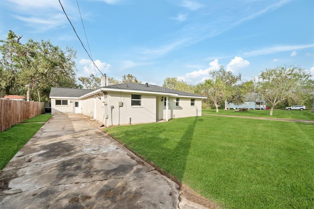 3042 County Road 510l, Brazoria, Texas image 4