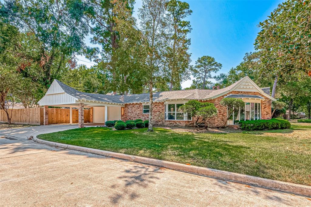 1714 Maux Drive
