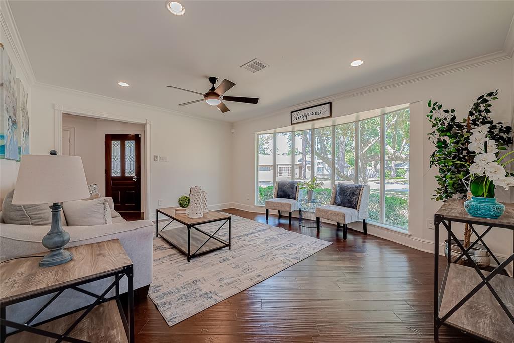 1714 Maux Drive