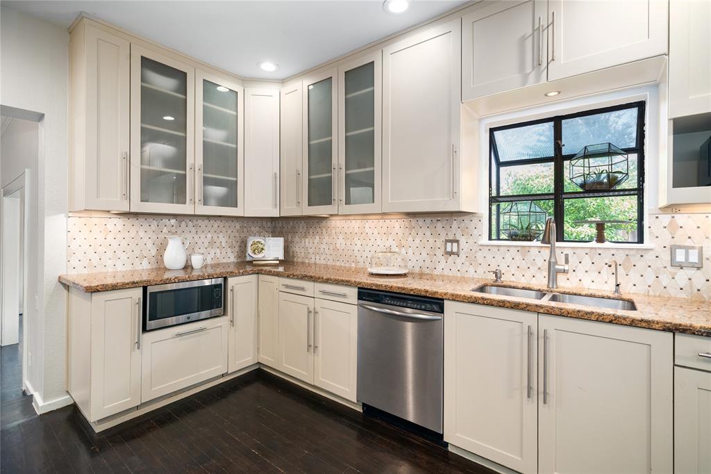 2047 Harvard Street, Houston, Texas image 9