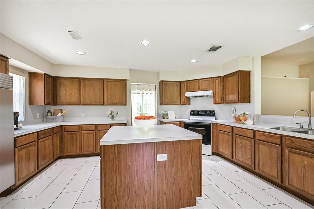 3710 Bluebird Way, Pearland, Texas image 3