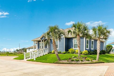 Single Family Residence in Galveston TX 2902 Contoy Court 25.jpg