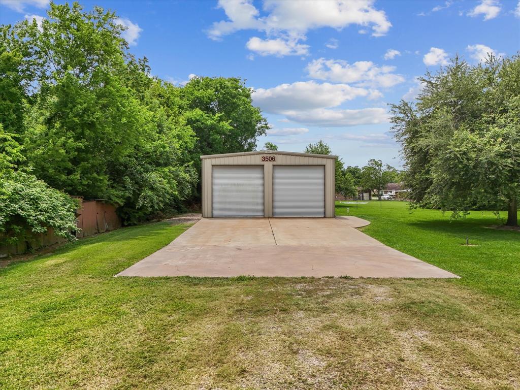 3506 Avenue J 1/2, Santa Fe, Texas image 4
