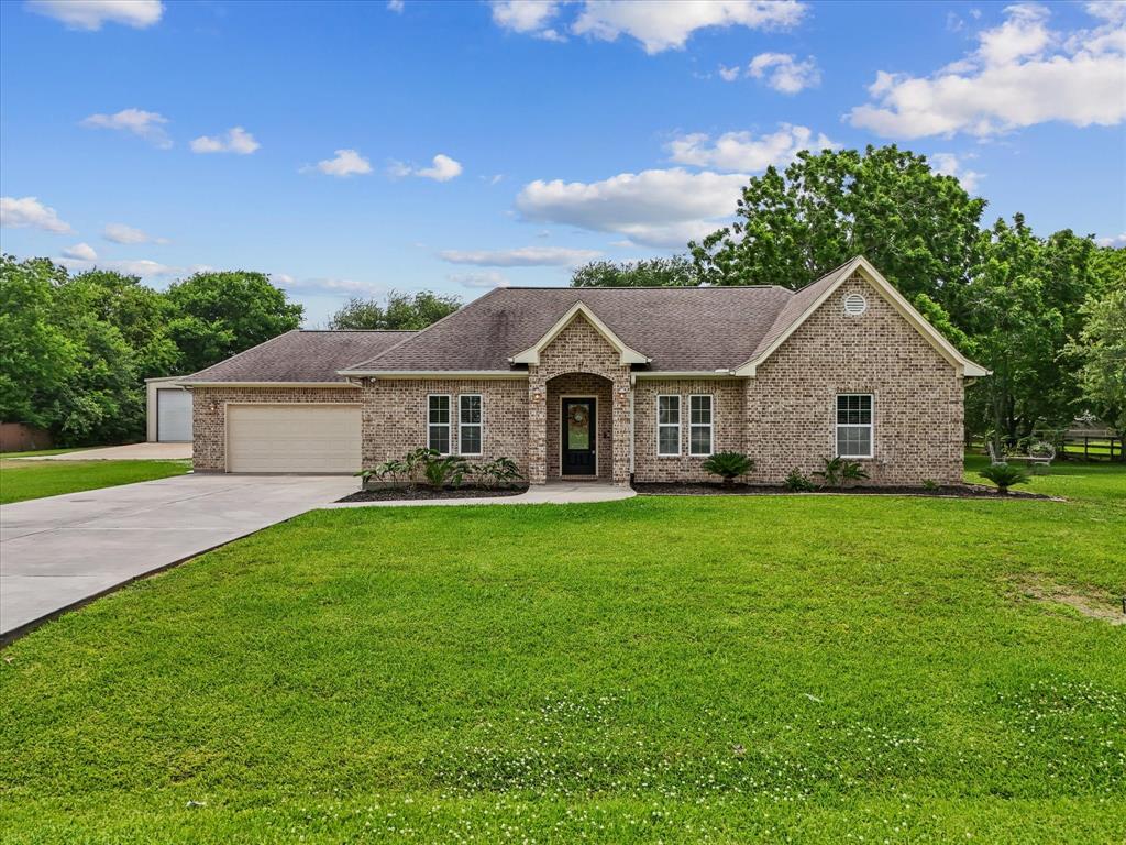 3506 Avenue J 1/2, Santa Fe, Texas image 2