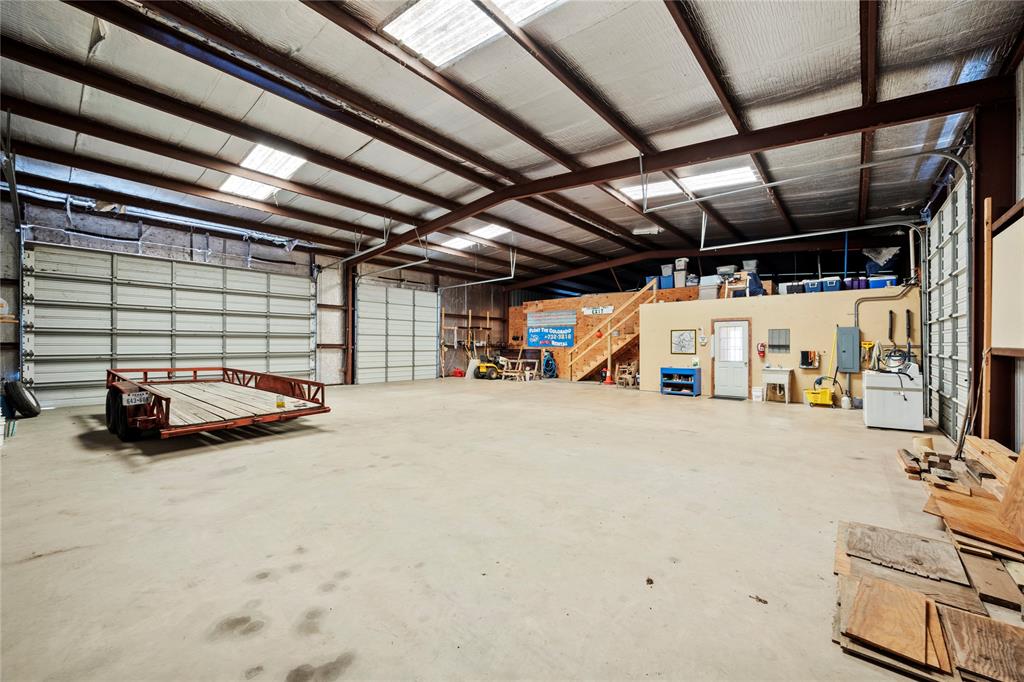 000 Robson, Columbus, Texas image 13