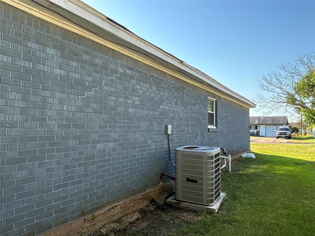 300 Drummond Street, Port Arthur, Texas image 23