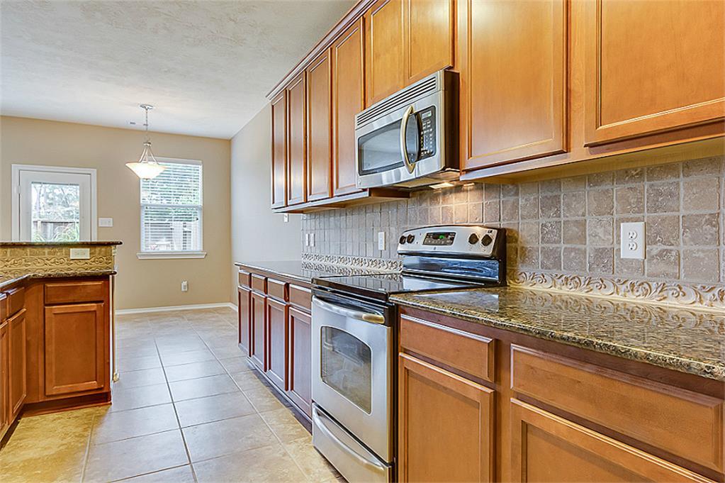 251 Bloomhill Place, The Woodlands, Texas image 12