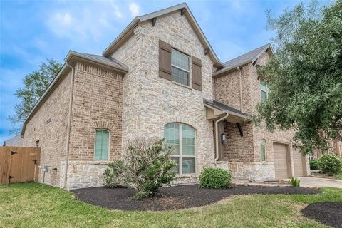 Single Family Residence in Spring TX 3911 Avalon Ridge Drive.jpg