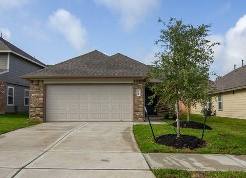 Photo of 2761 Madison Court, Conroe, TX 77304 (MLS # 29014321)