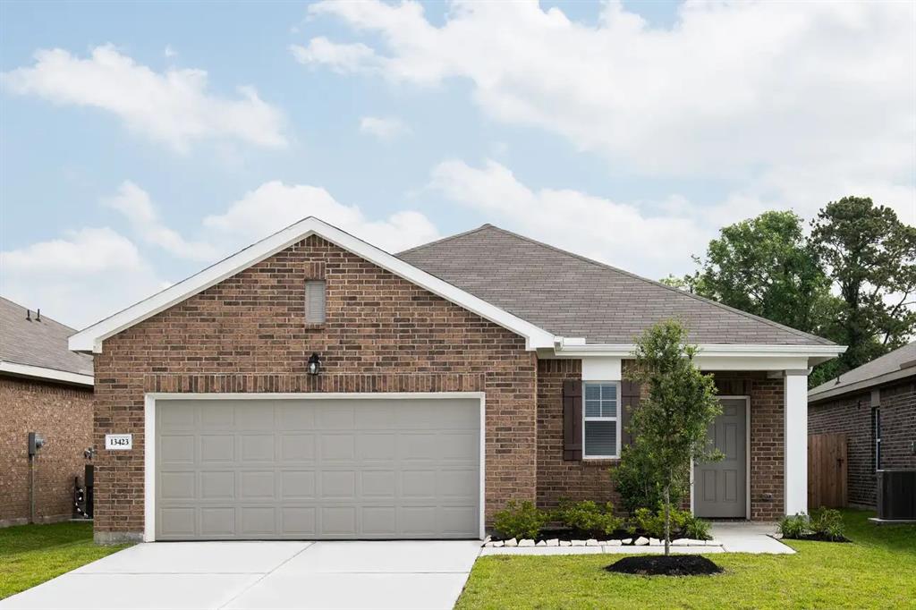 3880 Sunbird Creek Trail, Porter, Texas image 1