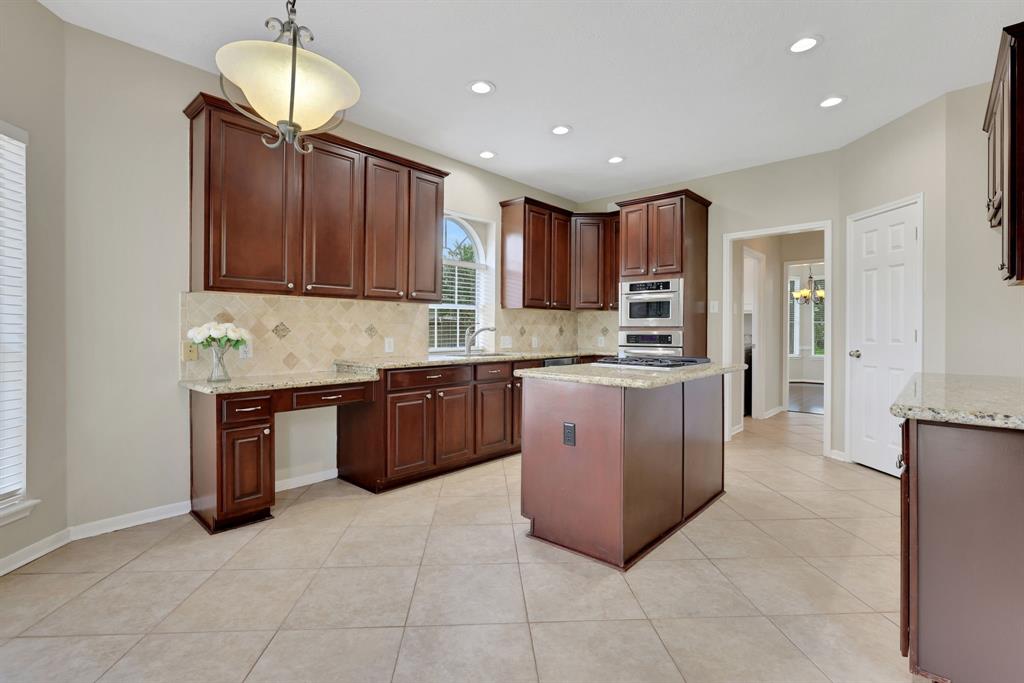 9710 Kinslowe Court, Houston, Texas image 12