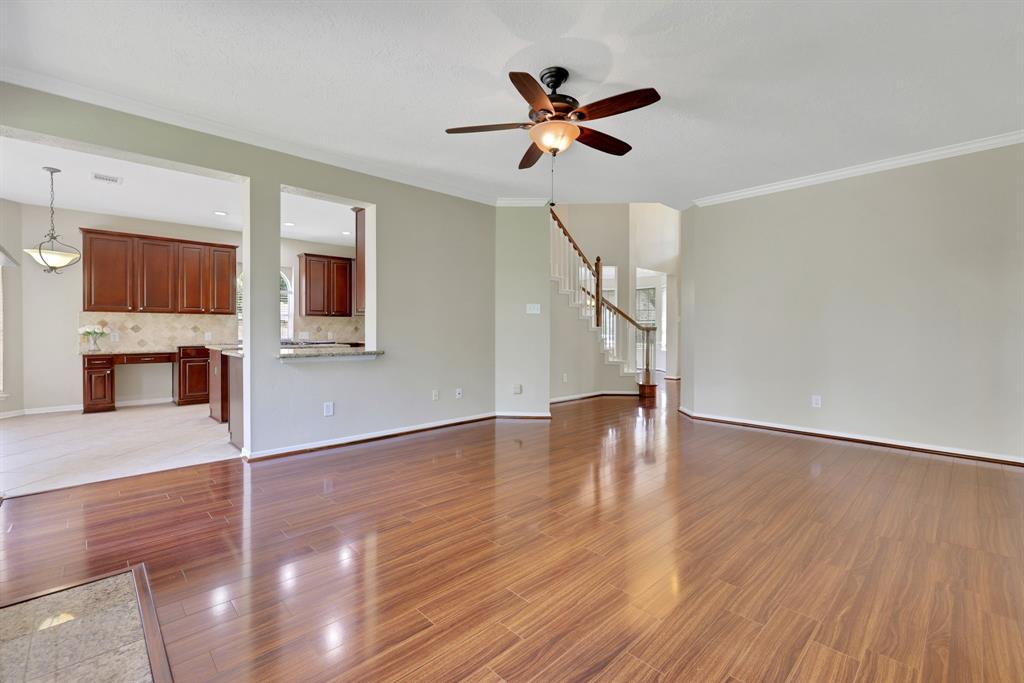 9710 Kinslowe Court, Houston, Texas image 9