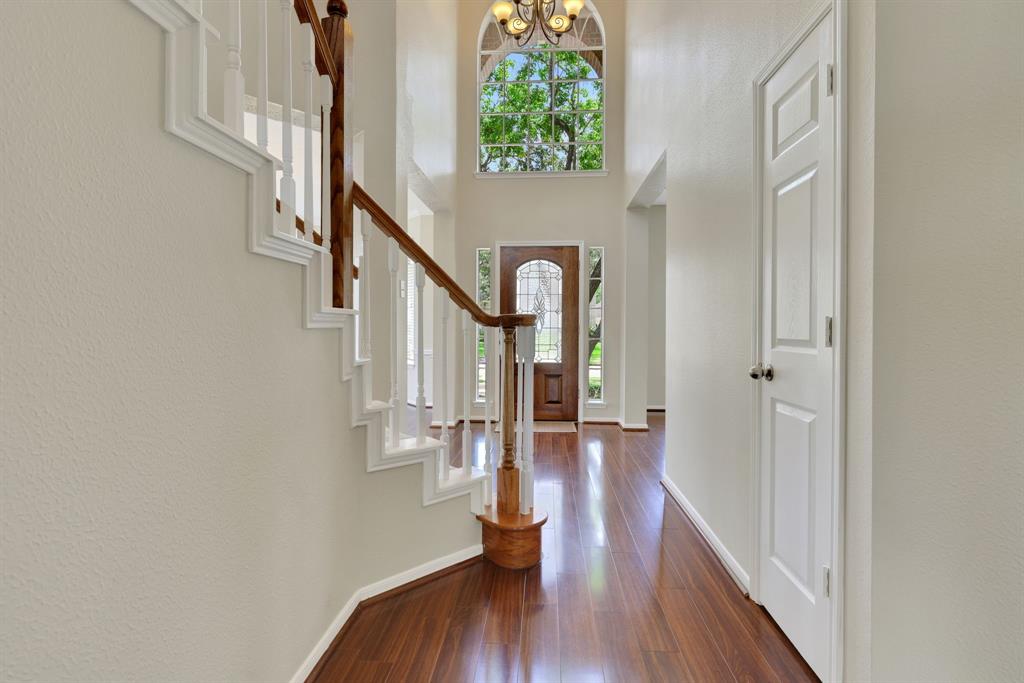 9710 Kinslowe Court, Houston, Texas image 4