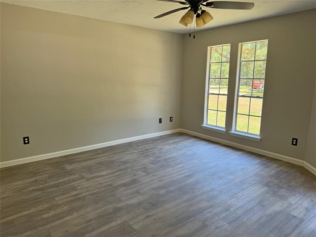 10 Walnut Loop, Shepherd, Texas image 19