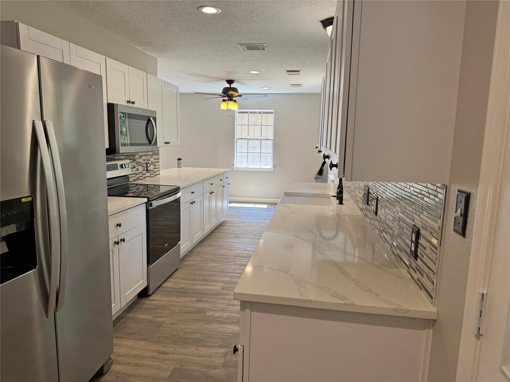10 Walnut Loop, Shepherd, Texas image 15