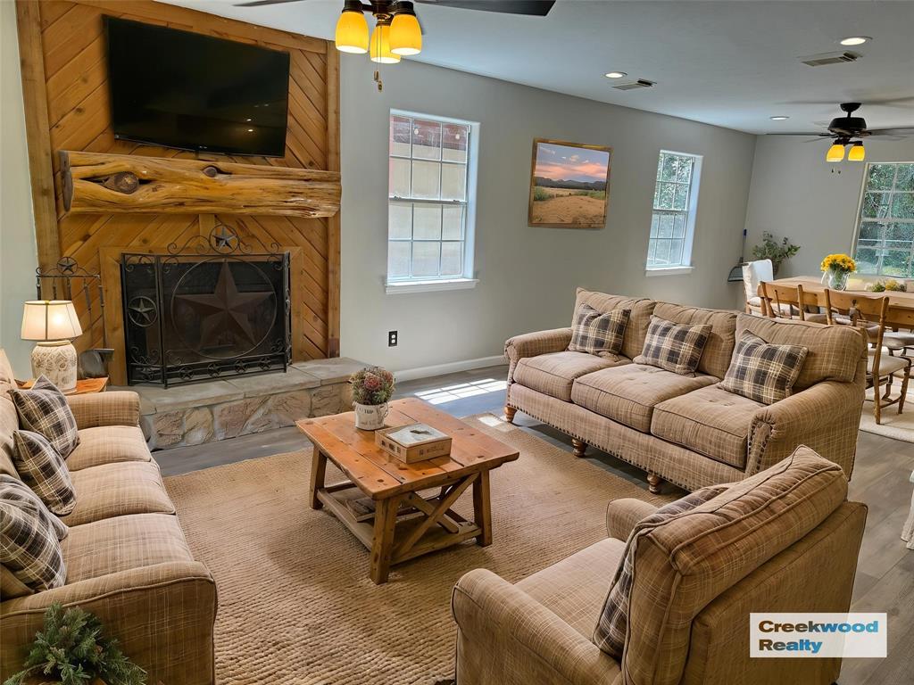 10 Walnut Loop, Shepherd, Texas image 12