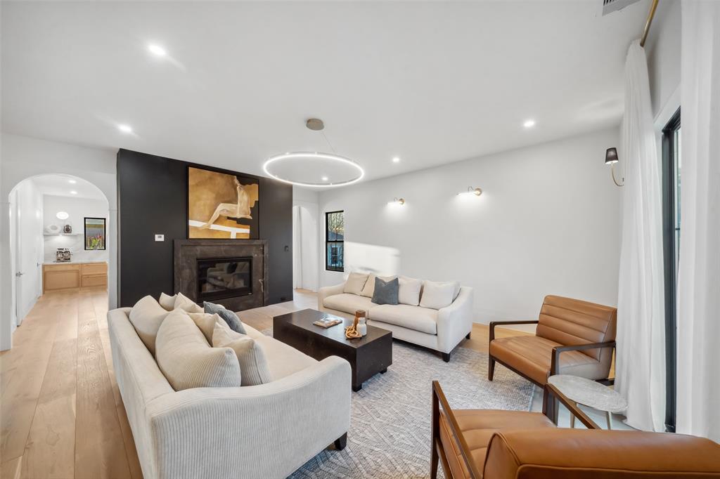 3111 Eastman Street