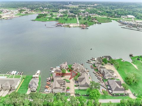343 Old Aqua Landing E Conroe TX 77356
