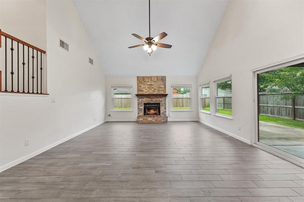 417 W Hillary Circle, Sugar Land, Texas image 11