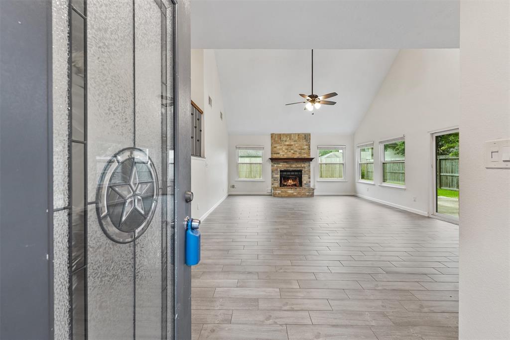 417 W Hillary Circle, Sugar Land, Texas image 9