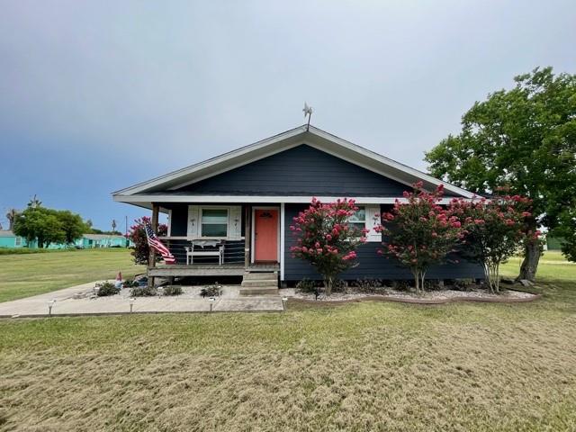 1403 Bill Tindall Avenue, Seadrift, Texas image 1