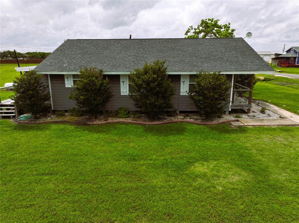 1403 Bill Tindall Avenue, Seadrift, Texas image 4