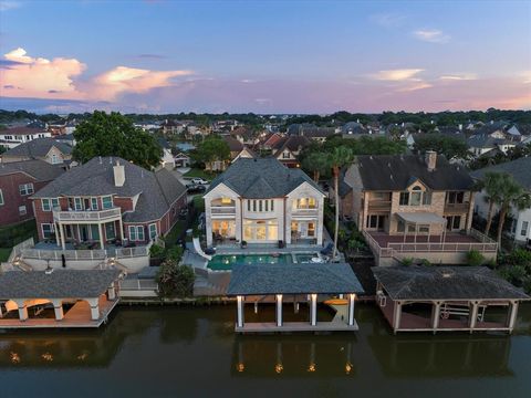 2518 Du Lac Trace Seabrook TX 77586