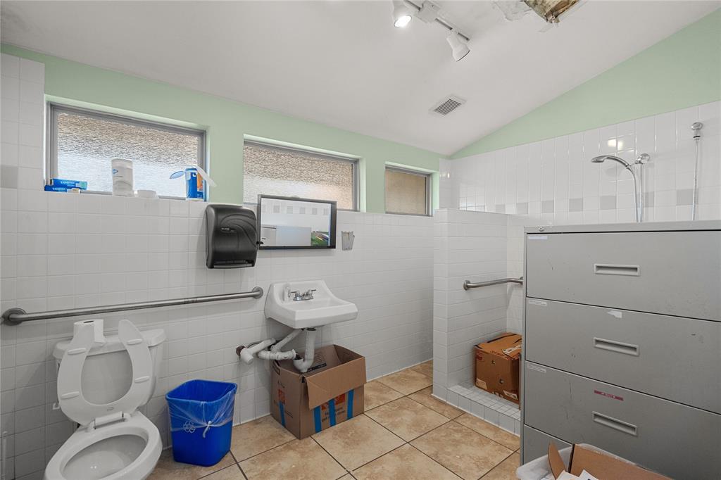 1111 32nd Street, Galveston, Texas image 14