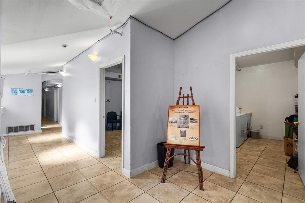 1111 32nd Street, Galveston, Texas image 11