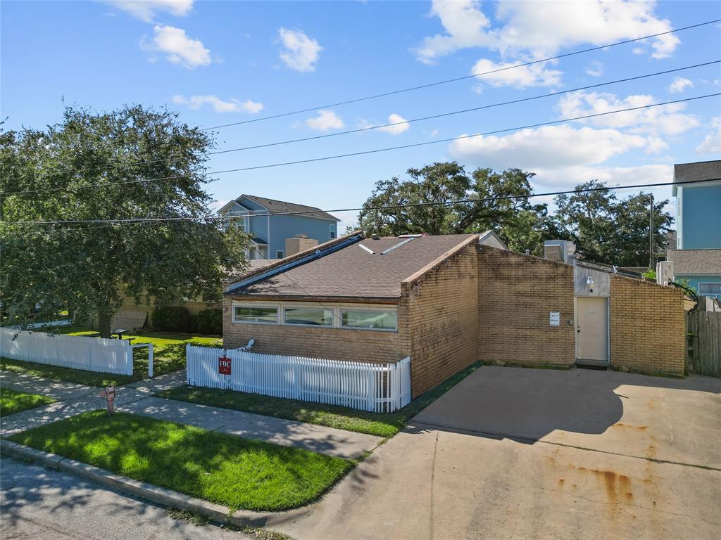 1111 32nd Street, Galveston, Texas image 30