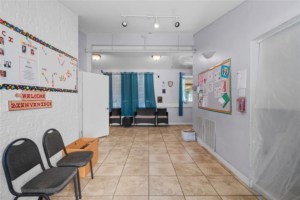 1111 32nd Street, Galveston, Texas image 7