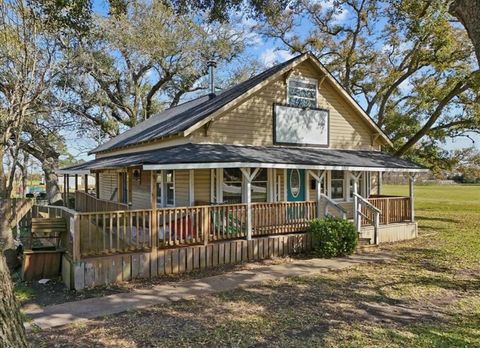 Photo of 1001 Fm 646 Road N, Dickinson, TX 77539 (MLS # 91674706) Photo of 1001 Fm 646 Road N, Dickinson, TX 77539 (MLS # 91674706)