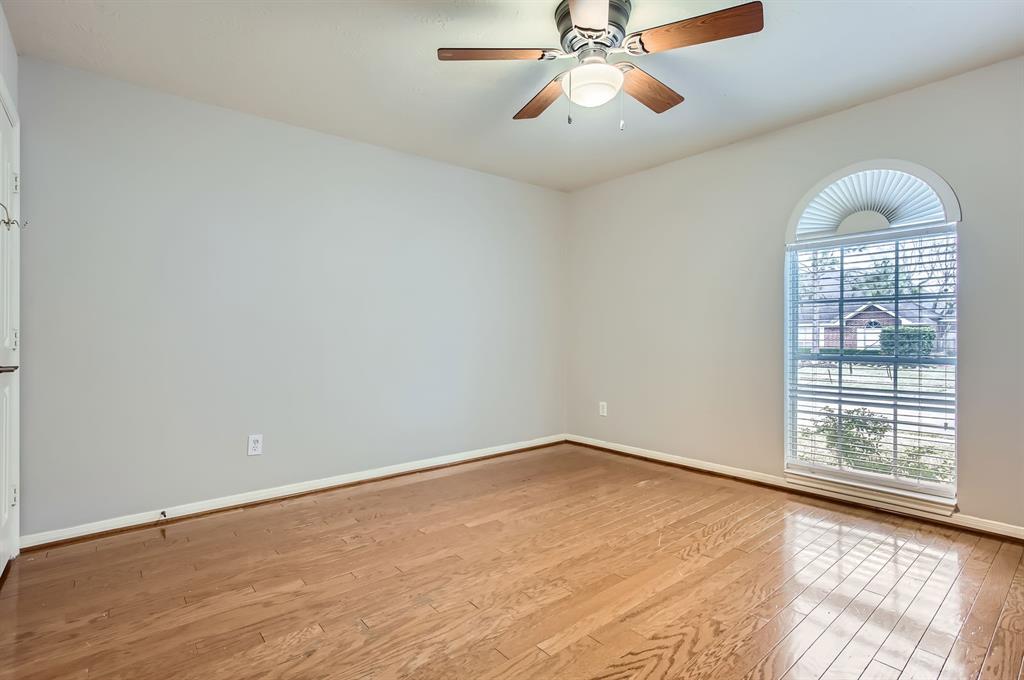811 Piney Ridge Drive, Friendswood, Texas image 22