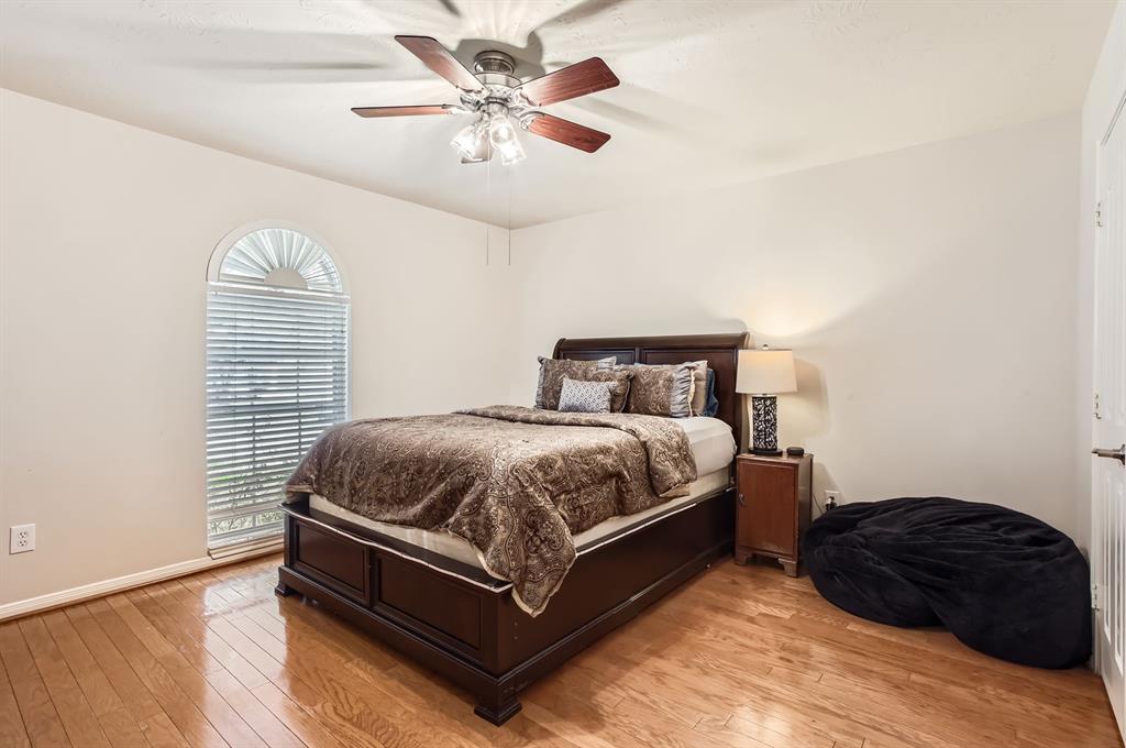 811 Piney Ridge Drive, Friendswood, Texas image 18