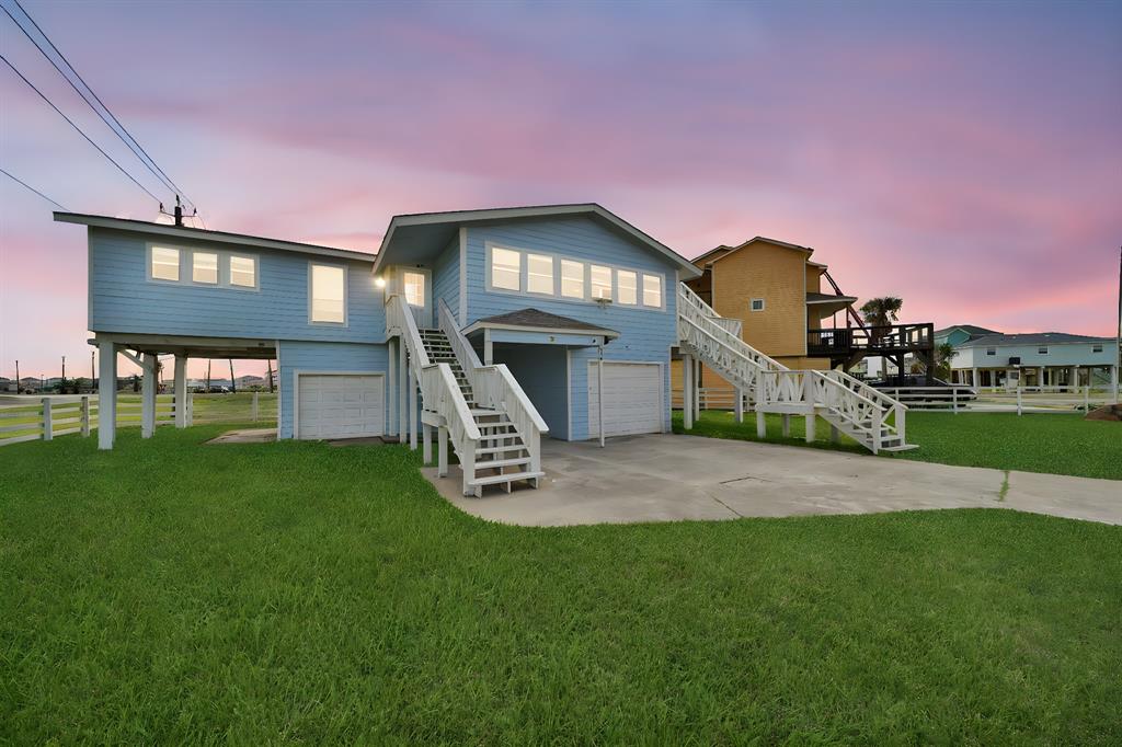 600 Blue Water Highway, Surfside Beach, Texas image 2