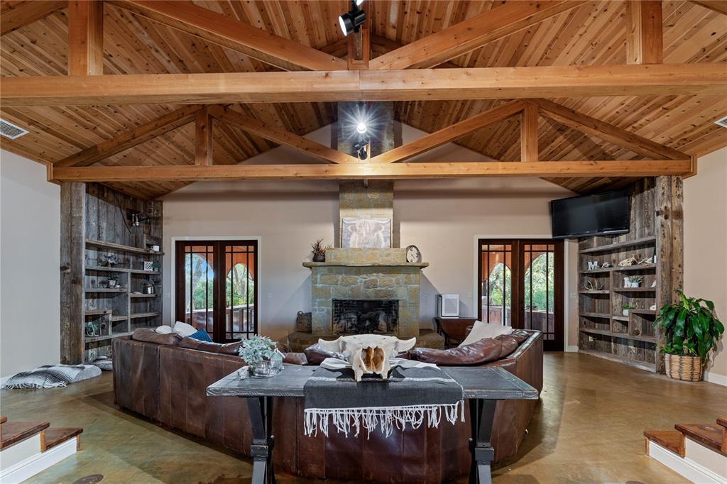 322 County Road 180a, Hallettsville, Texas image 12