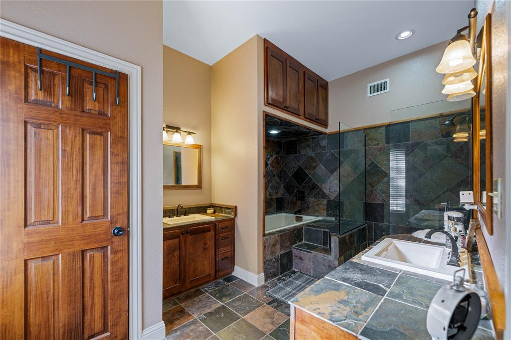 322 County Road 180a, Hallettsville, Texas image 15