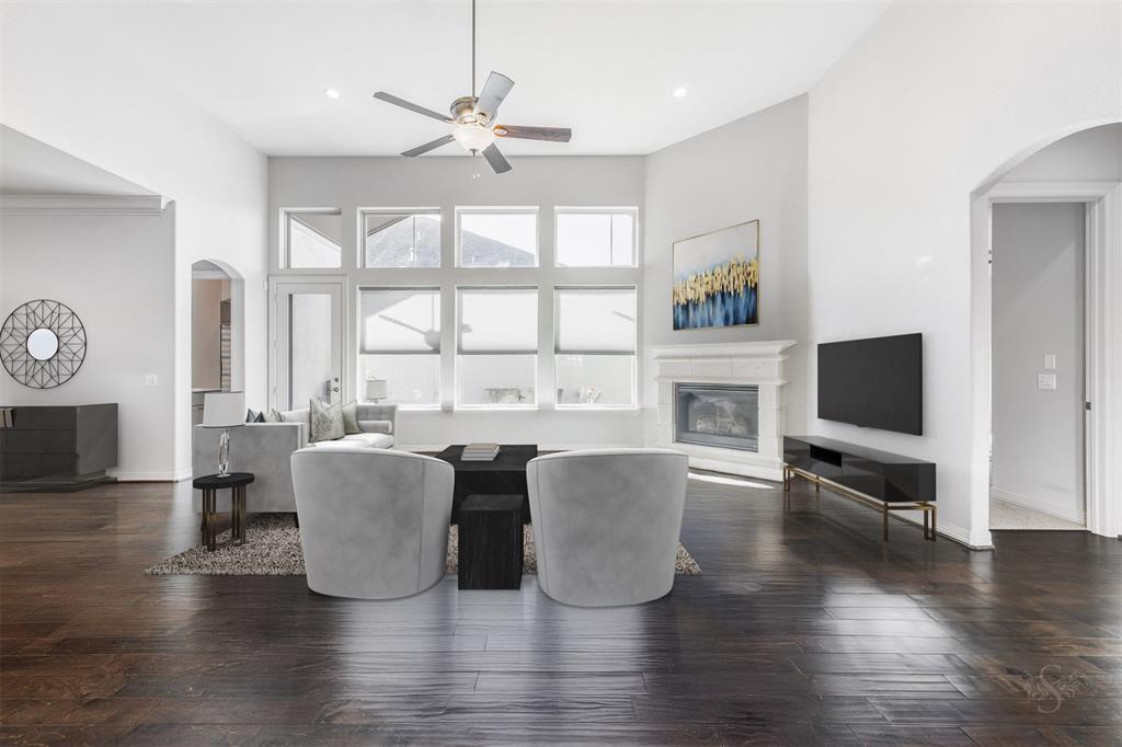 11 Floral Hills Lane