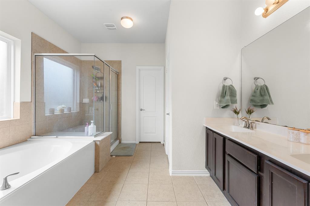 2314 Red Slate Drive, Rosharon, Utah image 17