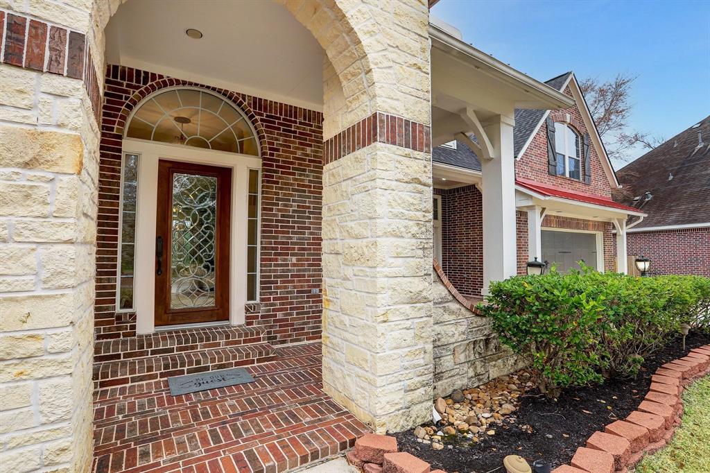 62 Marquise Oaks Place