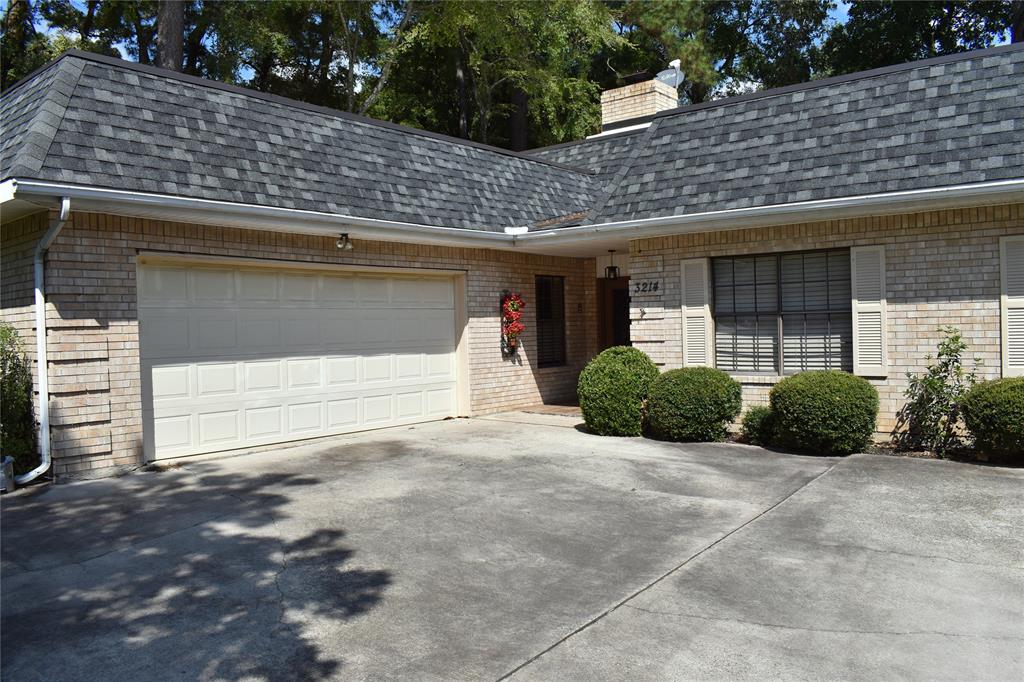 3214 Wedgewood Circle